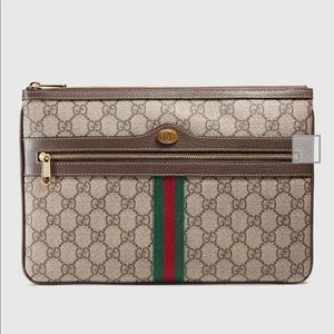 Gucci Ophidia GG Supreme Pouch